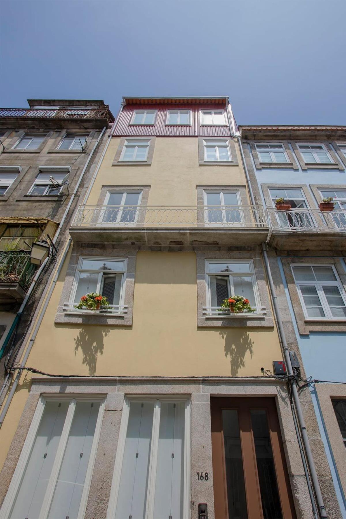Liiiving In Porto - Clerigos Terrace Apartment Luaran gambar